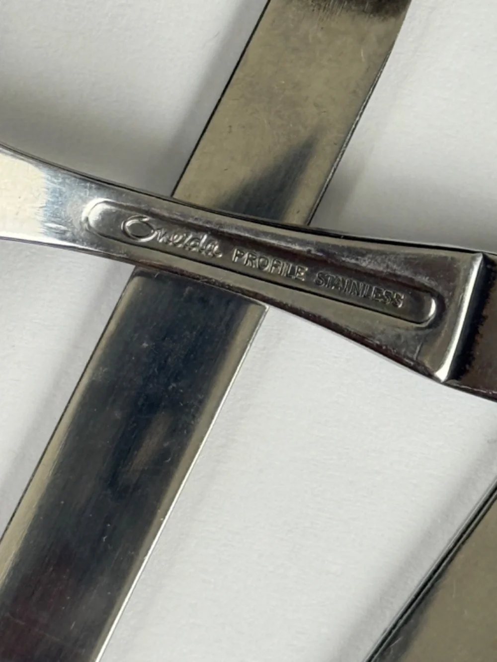 8 Oneida Profile Phoenix Stainless Steel 4 Tablespoons 4 Dinner Forks Flowers